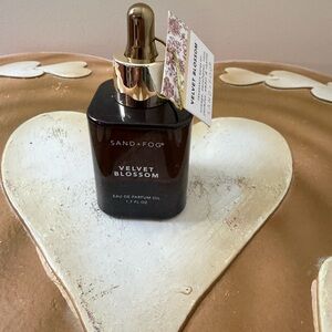 SAND+FOG Velvet Blossom Eau de Parfum Oil - Brown Bottle